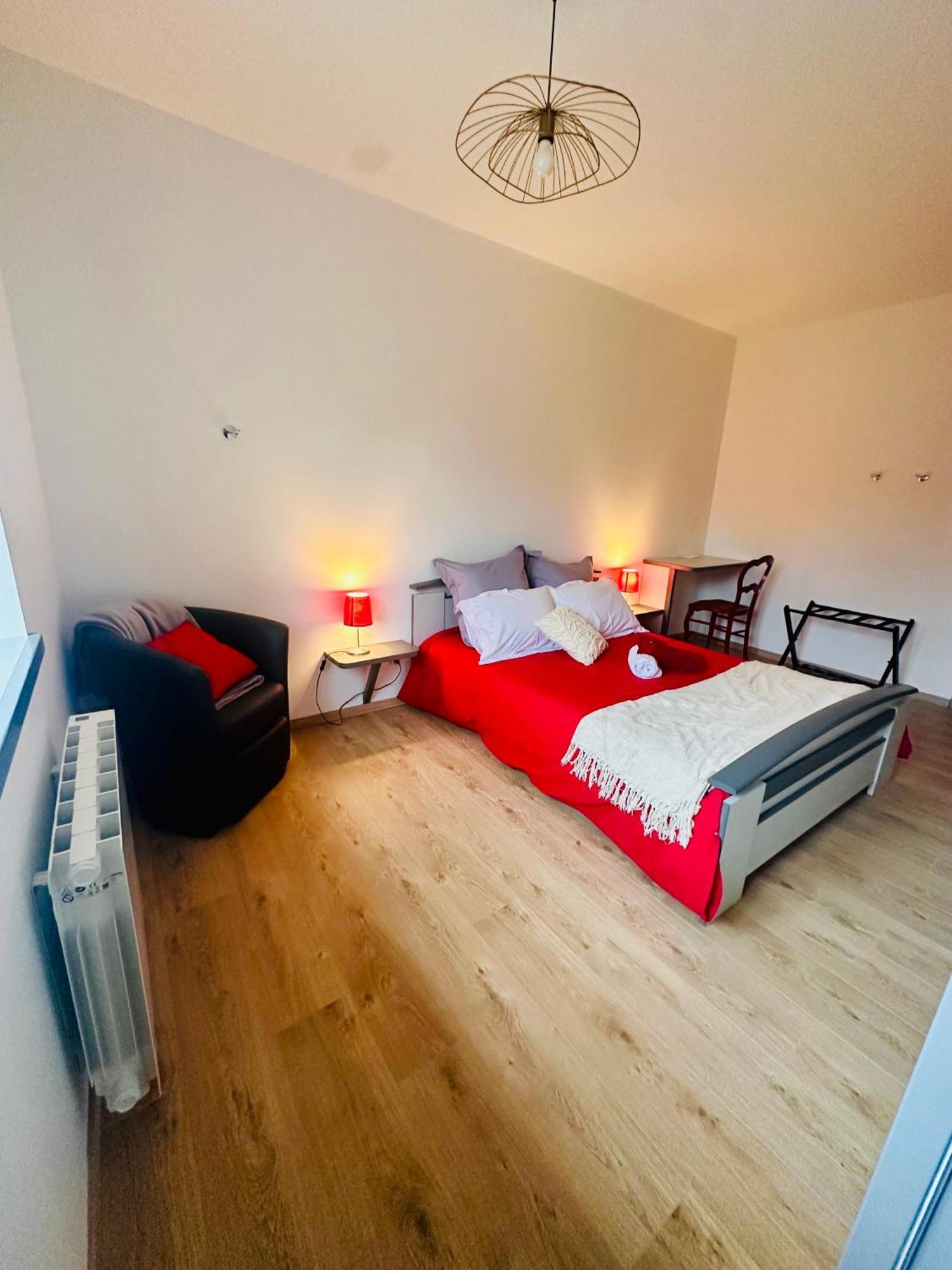 Chambres D'Hotes Les Vernayes Amplepuis エクステリア 写真
